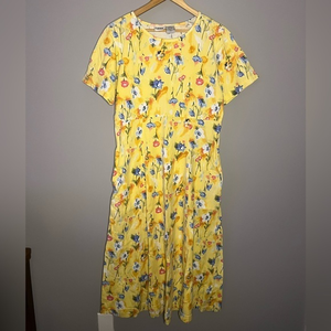 Vintage floral dress‎